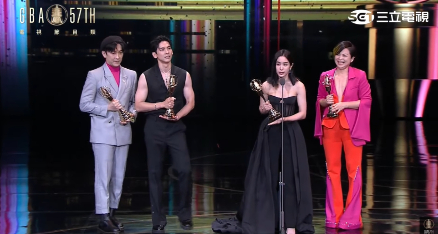 金鐘57／《阮三个3》喜獲「益智及實境節目主持人獎」！楊貴媚高喊：我們是溫暖的大家庭